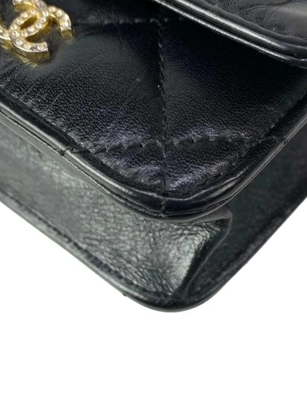 CHANEL Icon Charm Black Vintage Calf Shoulder Bag gold hardware